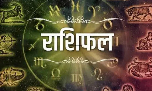 बुधवार राशिफलः अष्टमी में मेष, सिंह, वृश्चिक और कुंभ राशि वालों का चमकेगा भाग्य...मिथुन, कर्क राशि वाले भरोसा करने से बचें... पढ़े बाकियों का हाल