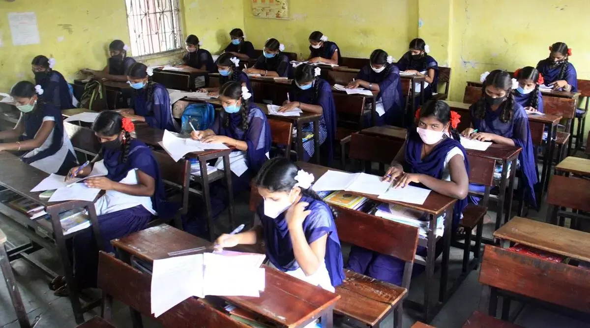 CG-परीक्षा टाइम टेबल जारी: माशिमं ने 10वीं, 12वीं का टाइम टेबल किया जारी...देखें लिस्ट