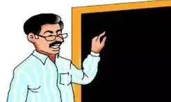 कोरिया जिले के स्थानीय विधायक ने शिक्षक को बीजेपी सपोर्टर बता कर मंत्री से शिकायत कर के सरगुजा तबादला करवा दिया, अब हाइकोर्ट ने रोक लगाते हुए शासन से जवाब मांगा