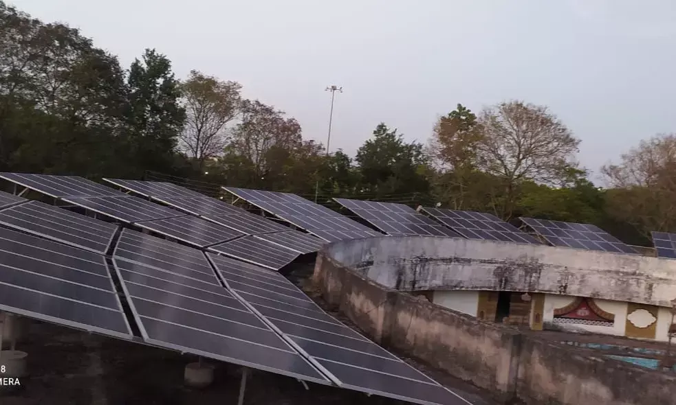 स्मृति वन अब जगमगाएगी सोलर लाइट से, हर महीने तीन लाख रूपये की होगी बचत