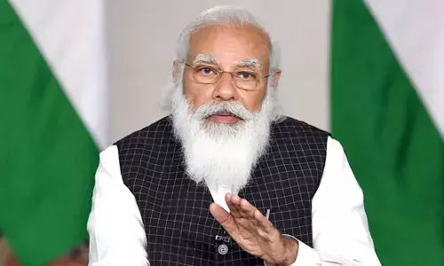 बेलगाम होती तीसरी लहरः पीएम मोदी आज करेंगे कोरोना पर बड़ी बैठक, तीसरी लहर में तेजी से केस बढ़ने से भारत सरकार चिंतित