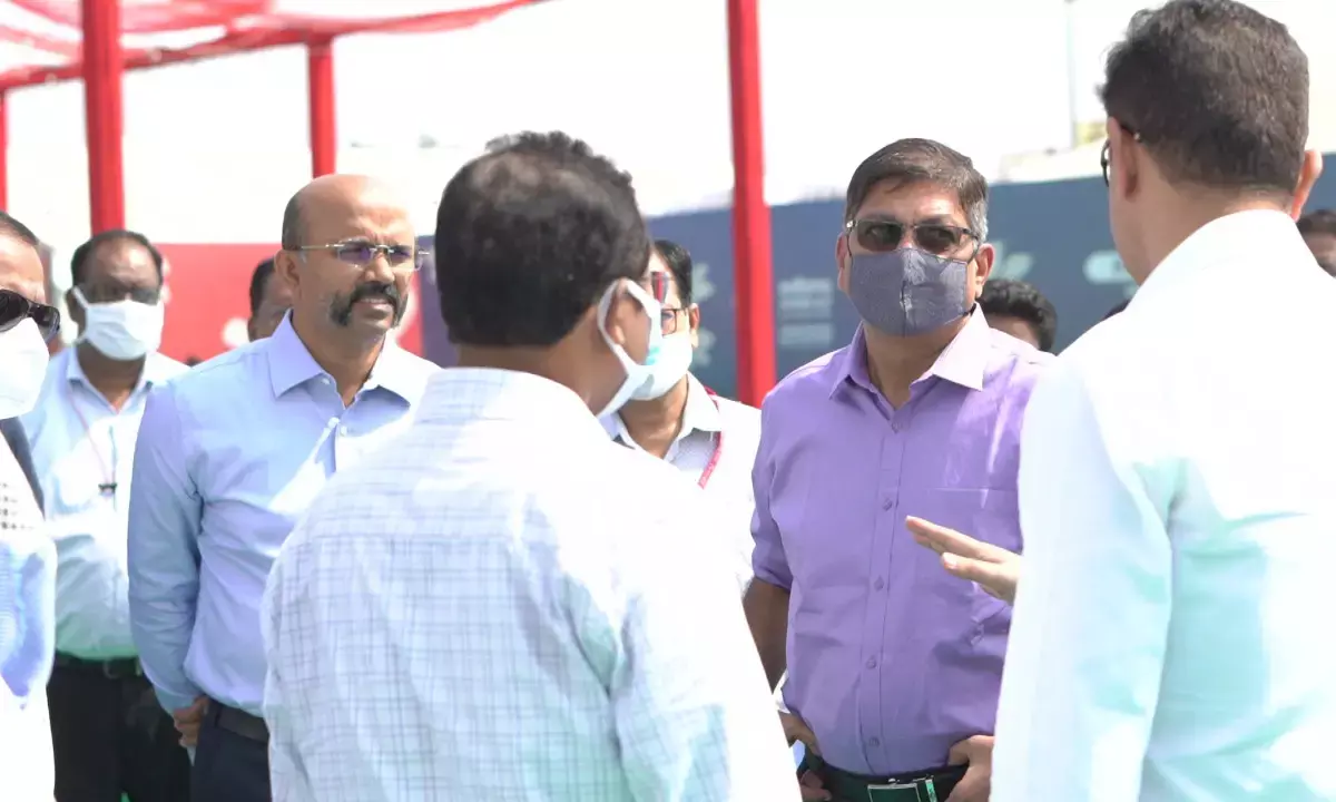 चीफ सिकरेट्री अमिताभ जैन ने सीनियर अफसरों के साथ राष्ट्रीय आदिवासी नृत्य महोत्सव की तैयारियों का लिया जायजा, दिया निर्देश...यातायात की ऐसी व्यवस्था करें कि आम जनता को न हो कोई तकलीफ