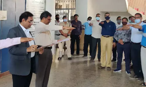 ईमानदारी से काम करने से मिली सफलता स्थायी होती है, कर्म कीजिए, फल की इच्छा भी मगर फल के स्वरूप की अपेक्षा मत कीजिए-प्रो0 चक्रवाल