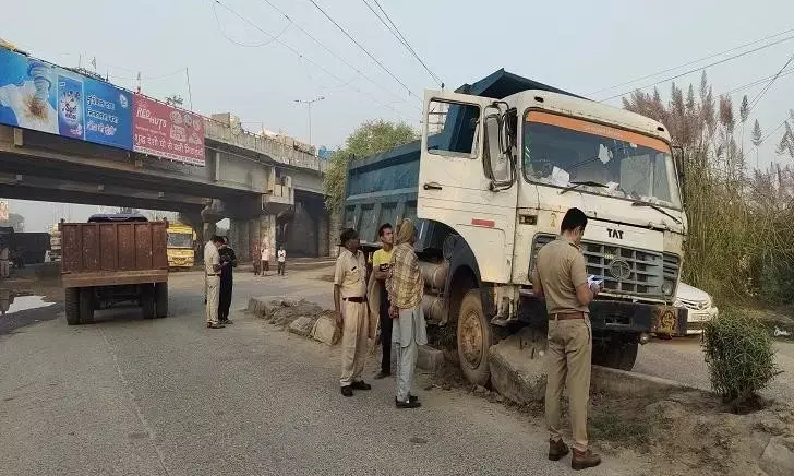 दर्दनाक: तेज रफ्तार ट्रक ने आंदोलन कर रहे किसानों को रौंदा... 3 महिला किसान की मौत, हादसे में तीन गंभीर रुप से घायल