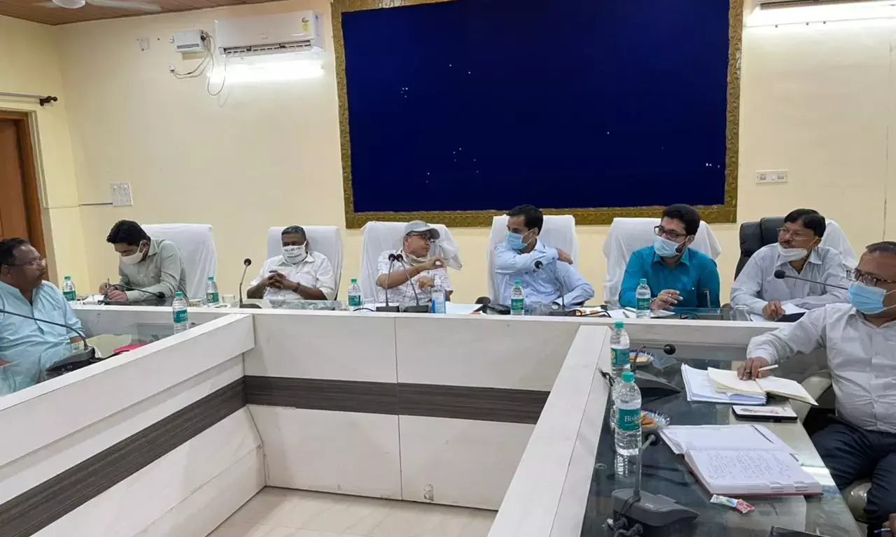 BIG BREAKING: प्रशासन का फ़ैसला अंबिकापुर में छठ महापर्व पर उन्हीं व्रतियों को प्रवेश जिनका वैक्सीनेशन हो चुका.. प्रशासन की दो टूक - पूरी कड़ाई से लागू करेंगे यह नियम.. समितियाँ सहयोग करें