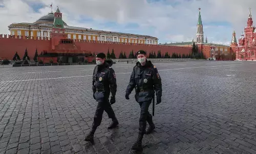 फिर लॉकडाउन: इस देश ने लगाया लॉकडाउन, खतरनाक वेरिएंट ओमिक्रोन को रोकने के लिए लिया गया फैसला