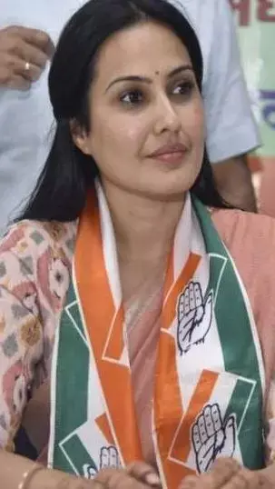 अभिनेत्री काम्या पंजाबी ने राजनीति में रखा कदम..