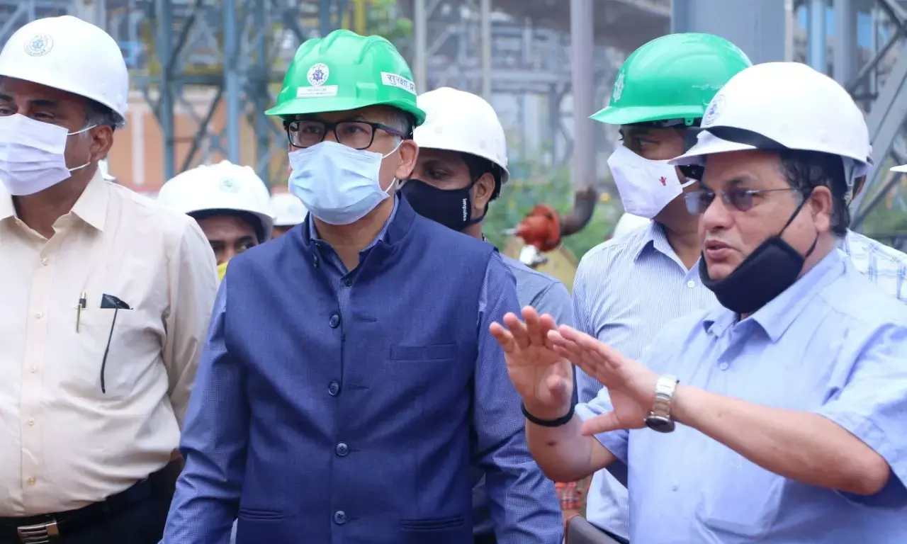 बड़ी खबरः तय समय पर होगी नगरनार स्टील प्लांट की कमीशनिंग, तैयारियां अंतिम चरण में, सीएमडी सुमित देब चार महीने में दूसरी बार पहुंचे नगरनार, प्लांट का भ्रमण कर लिया तैयारियों का जायजा, टीम की हौसलाअफजाई की