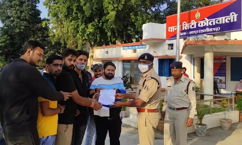 जशपुर में बवाल: फ़ेसबुक पोस्ट में मोदी का चेहरा लगा आपत्तिजनक तस्वीर और नक़्शे को बिगाड़ने का आरोप..भाजयुमो पहुँचा थाने