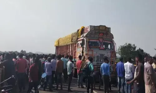 दर्दनाक हादसे में 18 की मौत,श्मशान जा रही गाड़ी की ट्रक से टक्कर..की मौत, कई घायल, मची अफरा-तफरी