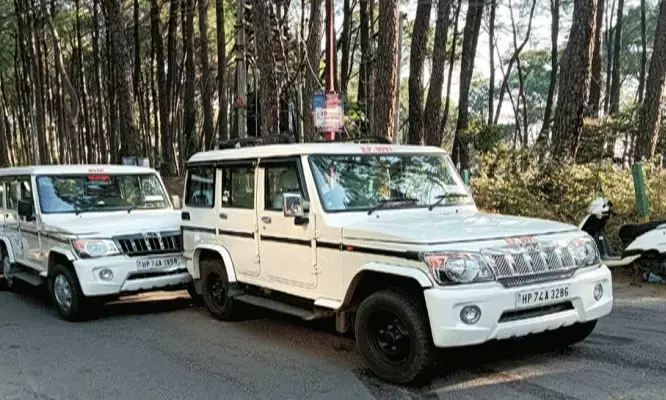 केंद्रीय मंत्री के काफिले की 3 गाड़ियां टकराईं, दो पुलिस कर्मियों समेत चार घायल...दिल्ली के लिए हुए थे रवाना