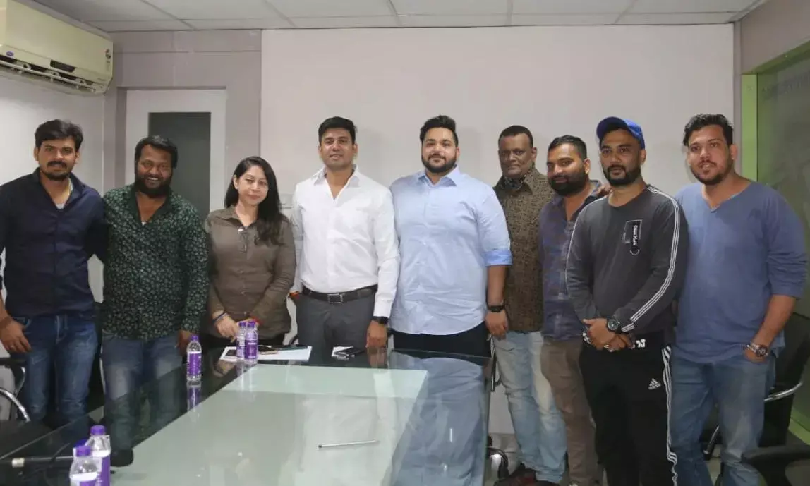 पहली बार हिंदी फिल्म की तर्ज पर बनेगी छत्तीसगगढ़ी फ़िल्म, आज से होगी शूटिंग शुरू