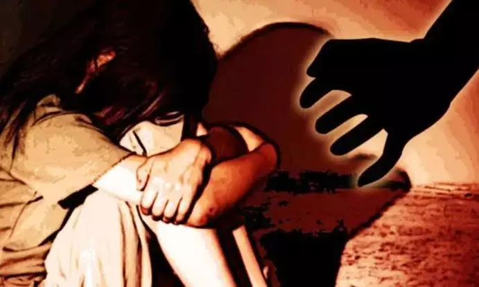 शर्मनाक-नाबालिग के साथ गैंगरेप: दोस्त ने पहले किया अपहरण, फिर दोस्तों के साथ किया सामूहिक बलात्कार, दो गिरफ्तार...तीसरे की खोज जारी