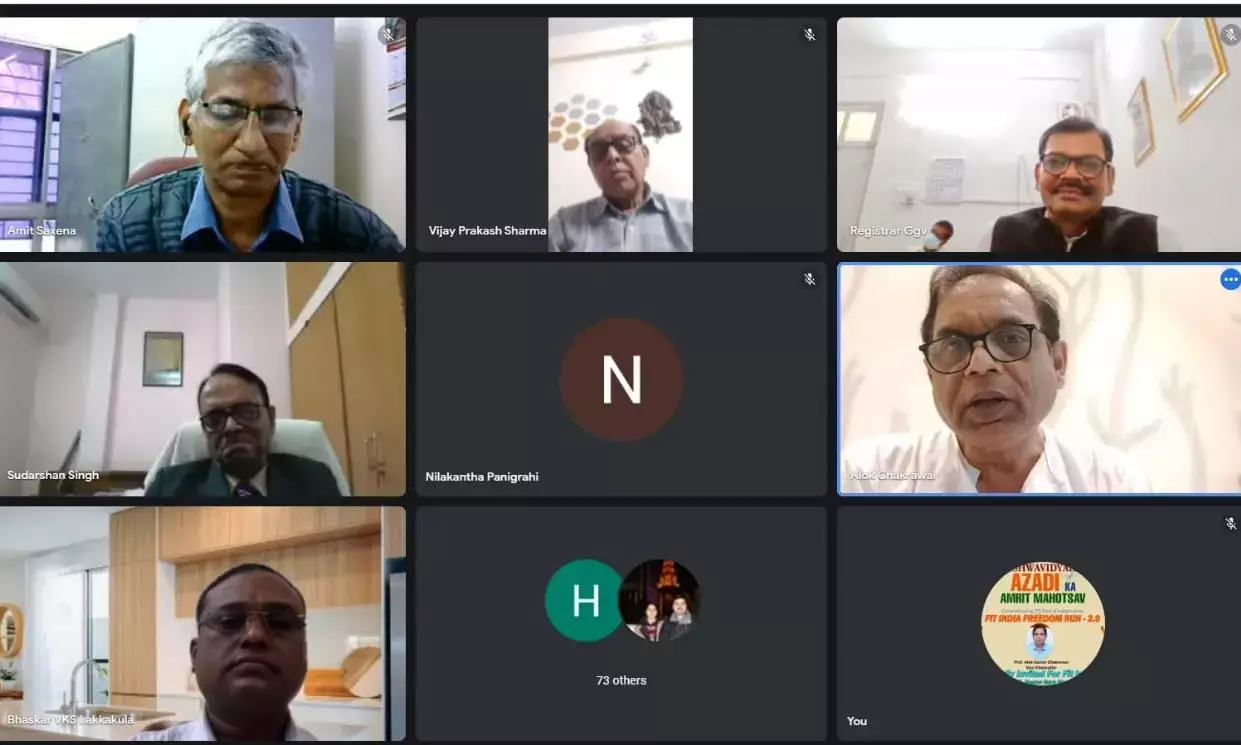 कुलपति प्रो. चक्रवाल बोले...भारत के इतिहास में बदलाव करते हुए युवाओं तक असली नायकों की गाथा का प्रवाह होना चाहिए, बिरसा मुंडा पर एक संदर्भ ग्रंथ तैयार हो ताकि उनके स्थापित प्रतिमान को समझा जा सकें