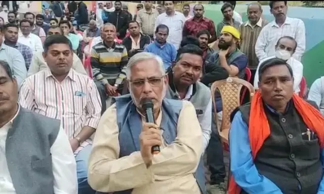 BIG BREAKING: कोरिया ज़िला परिसीमन के विरोध में राजनैतिक दल एकजुट.. बैठक में बड़ा फ़ैसला.. एक सुर में एलान - नगरीय निकाय चुनाव नहीं लड़ेंगे.. चुनाव का होगा बहिष्कार