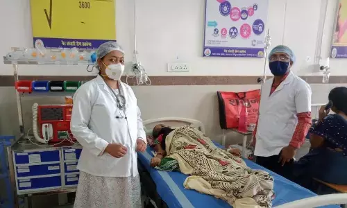 अस्पतालों में भी अब निःशुल्क कीमोथेरेपी सुविधा... पिछले डेढ़ वर्षों में 820 मरीजों की कीमोथेरेपी, 2809 लोगों में कैंसर की जांच