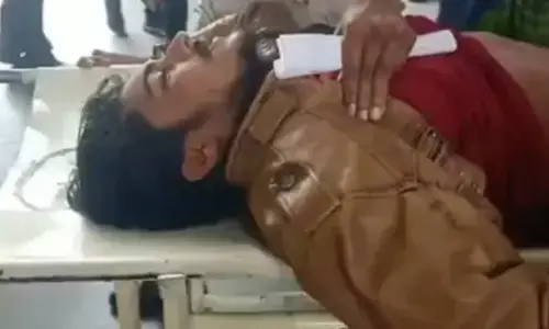 लॉकअप से भागते हत्या के आरोपी को जब वकील ने पैर लगाकर गिराया, फिल्मी अंदाज में तब तक पुलिस पहुंच गई