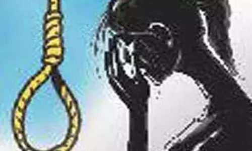 छात्रा ने की खुदकुशीः 8 वी की छात्रा ने सुसाइड नोट लिख कर मांगी माँ बाप से माफी, फिर लगा ली फांसी