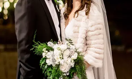 शादी के दिन चक्कर खाकर गिरी दुल्हन, जानें लड़की के साथ क्या हुआ.... पढ़े पूरा मामला