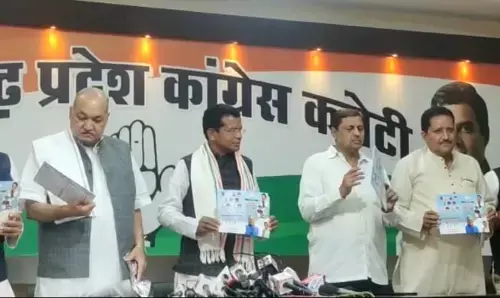 घोषणा पत्र ब्रेकिंग: कांग्रेस का घोषणा पत्र जारी, शहरी क्षेत्र में क़ब्ज़ाधारियों को पट्टा.. एक दिसंबर 21 तक के निर्माण नियमित.. शत प्रतिशत टैंकर मुक्त...लायसेंस ऑनलाईन