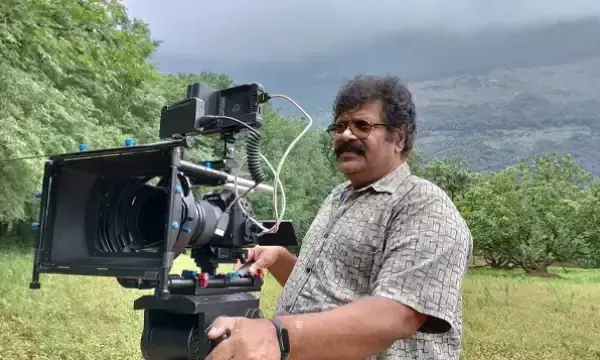 ये फिल्म डायरेक्टर इस्लाम छोड़ अपनाएंगे हिंदू धर्म: जनरल रावत के अपमान से दुखी होकर लिया फैसला, कट्टरपंथियों से ही नाराज