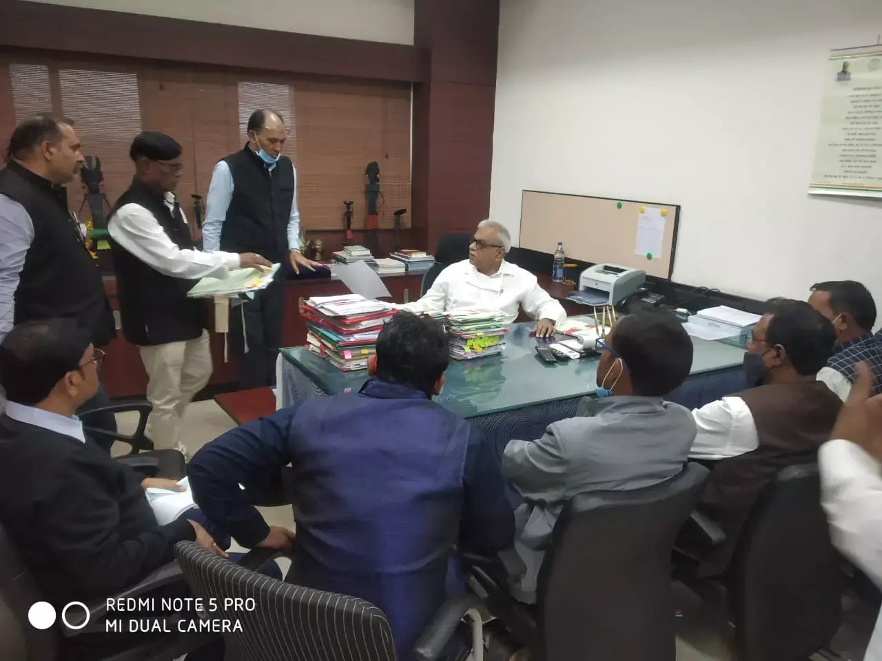 सहायक शिक्षकों की वार्ता विफल:  सरकार से वार्ता पहले ही चरण में फेल, धरने पर डटे रहेंगे शिक्षक....