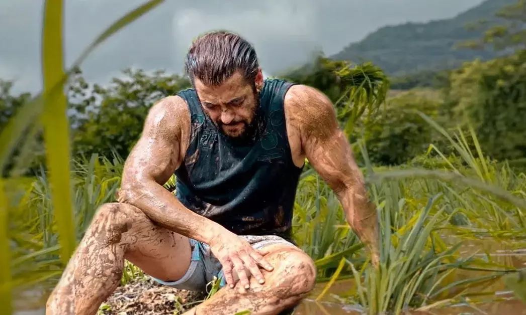 सलमान खान अस्पताल में भर्ती: फार्म हाउस में दोस्तों के साथ बर्थडे कर रहे थे सेलिब्रेट, तभी सांप ने काटा, कराया गया अस्पताल में भर्ती...