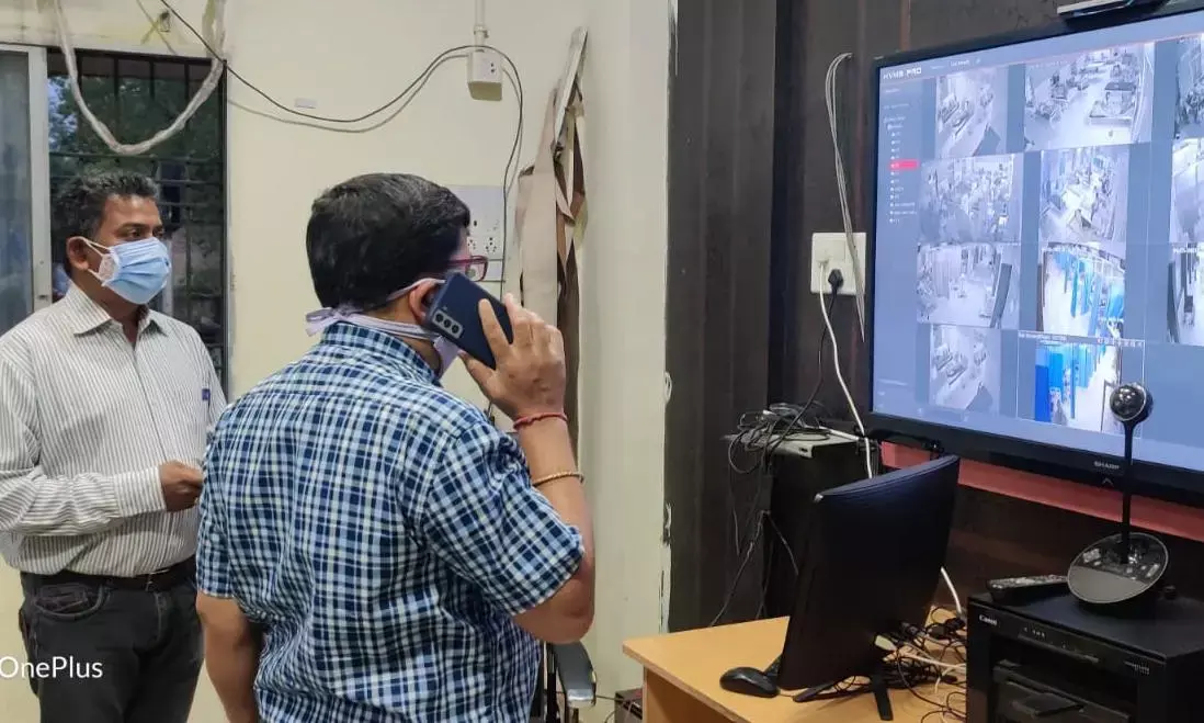 जिले में सतत निगरानी के लिए तैयार किया गया मॉनेटरिंग सेल, कलेक्टर संजीव कुमार झा ने दिए आवश्यक दिशा निर्देश