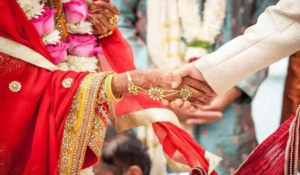 फर्जी दूल्हा:  वकील, शिक्षक, डॉक्टर सहित 14 महिलाओं से की शादी, फिर उन्हीं से करता रहा था ठगी... जानिए क्या है पूरा मामला