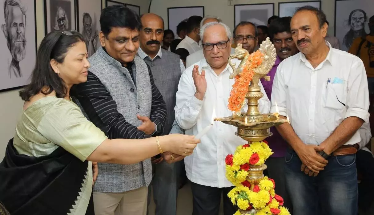 कार्टून वॉच का कार्टून फेस्टिवल हुआ बैंगलोर में आयोजित, 21 कार्टूनिस्टों की प्रदर्शनी का हुआ उद्घाटन कार्टून वॉच का कार्टून फेस्टिवल हुआ बैंगलोर में आयोजित, 21 कार्टूनिस्टों की प्रदर्शनी का हुआ उद्घाटन