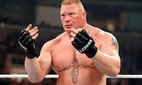 4 सुपरस्टार्स को चारों खाने चित करके ब्रॉक लैसनर बने WWE चैम्पियन... 21 महीने बाद रचा इतिहास