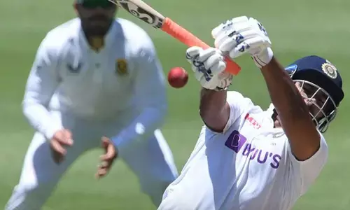 ND vs SA: ऋषभ पंत के खराब शॉट सेलेक्शन से नाराज हुए कोच राहुल द्रविड़! सुनील गावस्कर से लेकर गौतम गंभीर तक ने लगाई फटकार