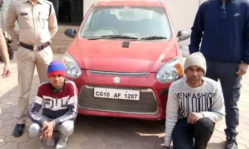 CG लुटेरी दुल्हन: मुख्यमंत्री सामूहिक विवाह में रचाई शादी, फिर गैंग के साथ जेवर और नगदी लेकर भागी...दो बेटे गिरफ्तार..जाने क्या है पूरा मामला