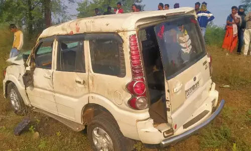 परीक्षा दिलाने जा रहे छात्रों से भरी स्कार्पियों पलटी, एक छात्रा की मौत, दो घायल....सभी जा रहे थे TET का एक्ज़ाम दिलाने