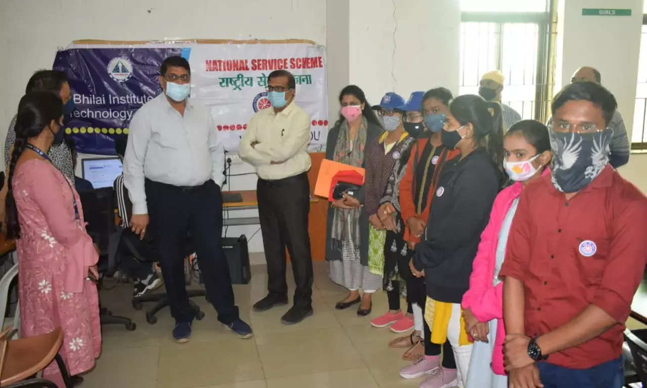 आयुष्मान कार्ड बनवाने के लिए बीआईटी रायपुर में जागरूकता अभियान