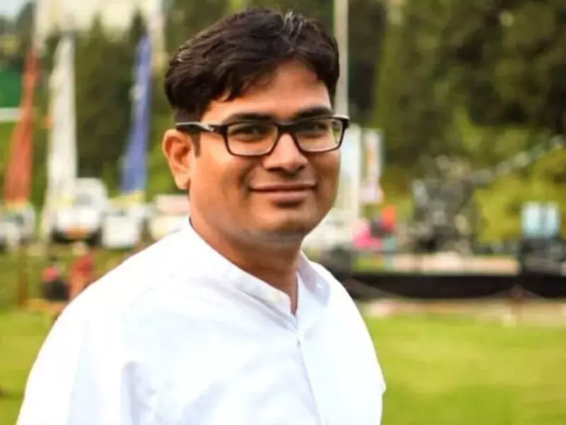 OP Choudhary: मंत्री ओपी ने फादर्स डे पर अपने शिक्षक पिता की फोटो डाल इन शब्दों मे शेयर की भावुक पोस्ट...