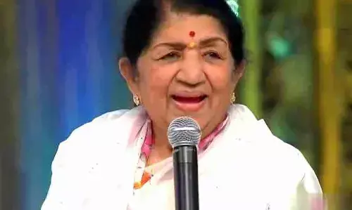 लता मंगेशकर की हालत नाजुक, फिर वेंटिलेटर पर शिफ्ट किया गया...28 दिन से अस्पताल में भर्ती हैं... लोग कर रहे सलामती की दुआ