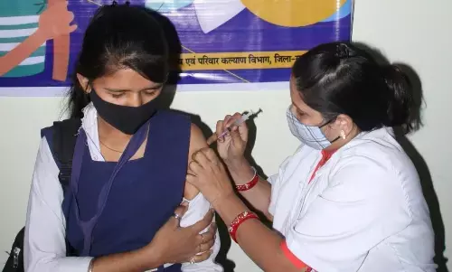 मुंगेली में दस दिनों में ही लगाया गया 74 प्रतिशत किशोरों को टीका, राजनांदगांव में 15 से 18 वर्ष के 65 प्रतिशत बच्चों का टीकाकरण...