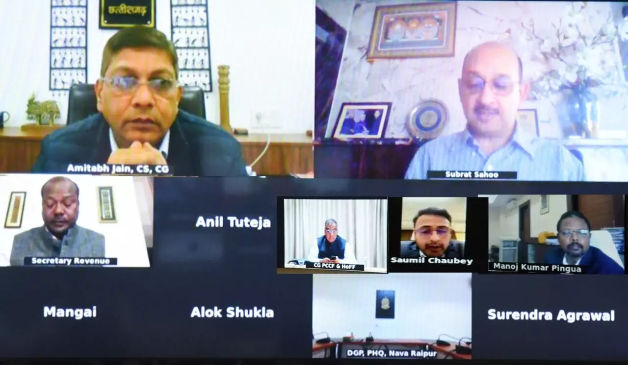 एक्शन में भूपेश सरकार, CS ने ली मंत्रालय में सचिवों की बड़ी बैठक, लोक हित से जुड़े कार्यों को समय सीमा में किए जाने की ताकीद