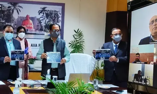 एनआईसी छत्तीसगढ़ के वार्षिक टेबल कैलेंडर एवं मासिक न्यूज लेटर का विमोचन... एनआईसी द्वारा विकसित सॉफ्टवेयर से शासकीय कार्य में आई तत्परता, पारदर्शिता और कसावट