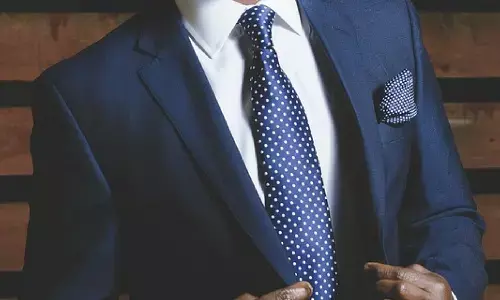 कलेक्टर ने प्रेमिका को इस तरह स्मार्टली किया किनारे, जूनियर से करा दिया ब्याह...पढ़िए कुछ और आईएएस, आईएफएस की प्रेम कहानियों का क्या हुआ अंजाम