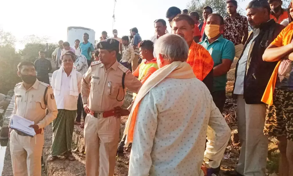 दो बच्ची की डूबकर मौत: खेलते-खेलते तालाब में पहुँची... गहरे पानी में डूबने से गई जान, इलाके में मातम