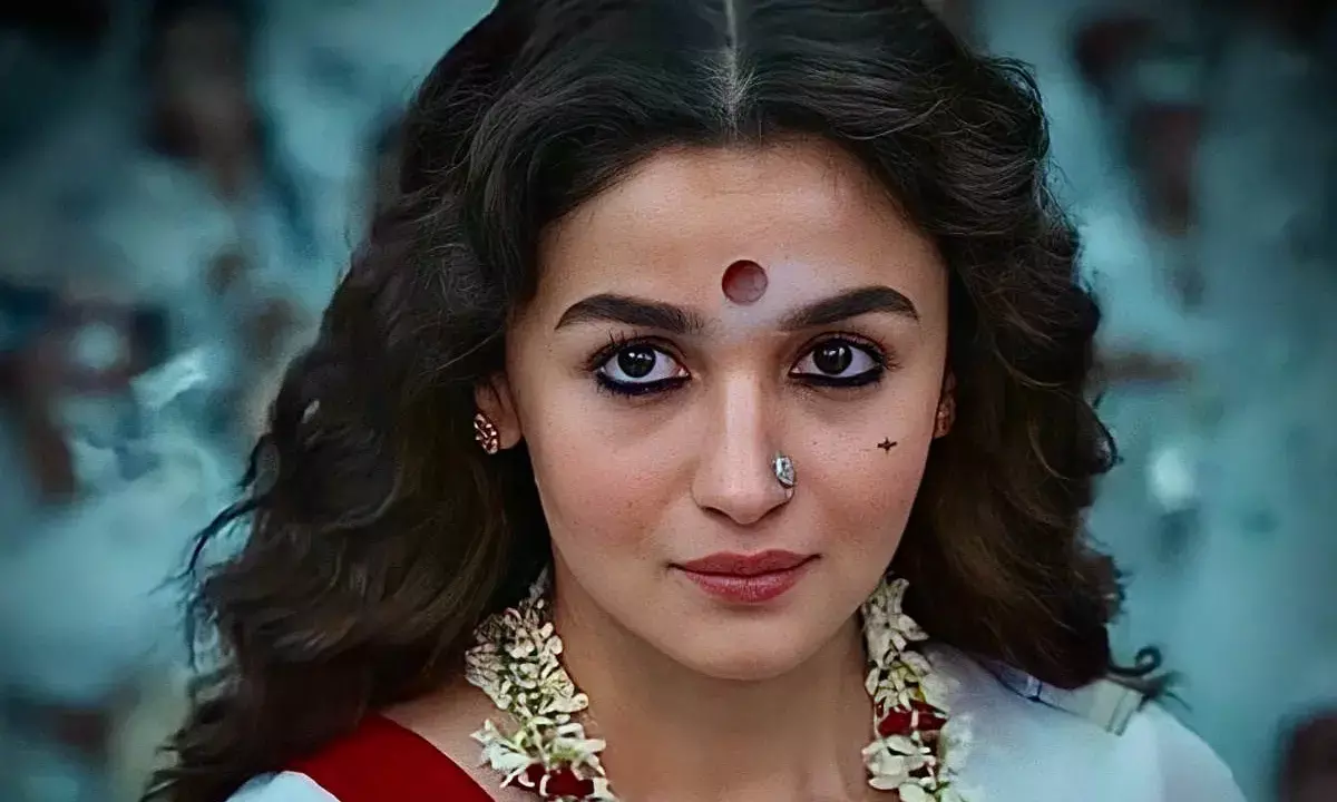 खत्म हुआ इंतजार : आलिया भट्ट की फिल्म गंगूबाई काठियावाड़ी, अगले महीने इस तारीख को रिलीज... संजय लीला भंसाली ने किया एलान... जानिए