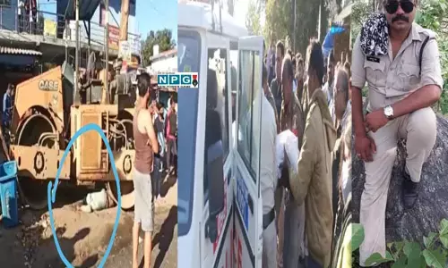 दर्दनाक-कांस्टेबल की मौत: पुलिसकर्मी और सरपंच को बचाने के चक्कर में आरक्षक को तेज रफ्तार रोड रोलर ने कुचला... तड़पकर हुई मौत