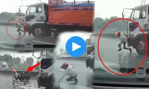 खौफनाक वीडियो! इस शख्स ने मौत को दे दिया चकमा... ट्रक से होने वाली थी भीषण टक्कर, बाइकर ने ऐसे दिया चकमा