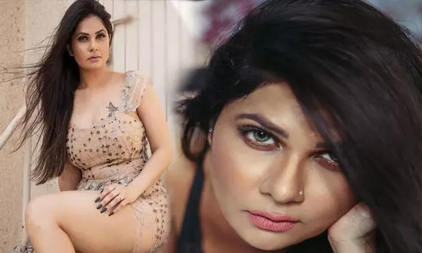 हद से ज्यादा HOT है ये एक्ट्रेस, सेक्सी तस्वीरों को देखकर लोगो के छूट गए पसीने... देखें फोटोज हद से ज्यादा HOT है ये एक्ट्रेस, सेक्सी तस्वीरों को देखकर लोगो के छूट गए पसीने... देखें फोटोज