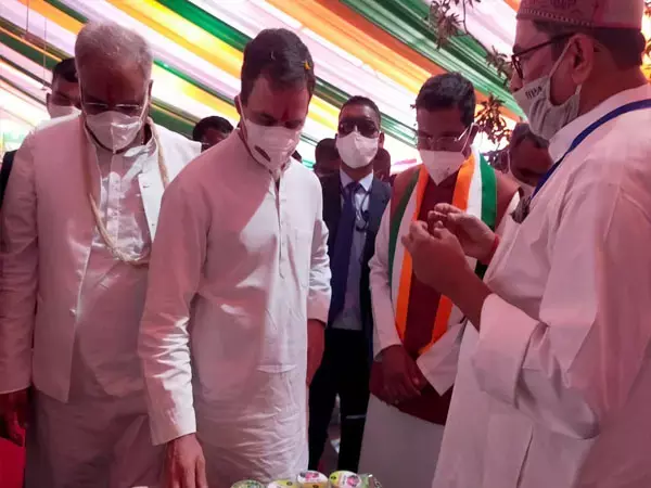 छत्तीसगढ़ में गांधीजी के सपनों के भारत के अनुरुप गुड इनिशियेटिव लिया जा रहा-राहुल