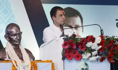 राहुल गांधी हाजिर हों: सभी मोदी चोर हैं बयान पर सुशील मोदी की ओर से दायर मुकदमे में कोर्ट ने राहुल गांधी को सशरीर पेश होने का आदेश दिया