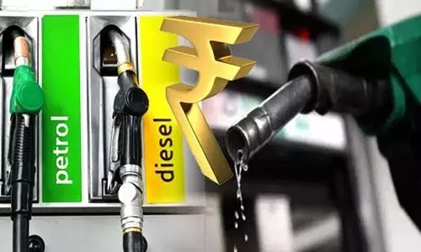 पेट्रोल-डीजल के दाम: नई कीमत जारी, जानिए आपके शहर में आज कितना है रेट...  देखें | Petrol-Diesel Price: New price released, know how much is the rate  in your city today... View