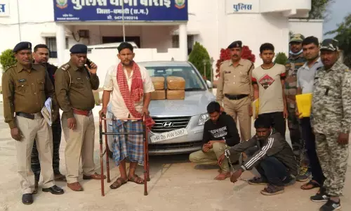 गांजा पकड़ाया: उड़ीसा के कोरापुट से रायपुर जा रहे तीन गांजा तस्करों को पुलिस ने दबोचा, 45 किलों गांजा भी जब्त